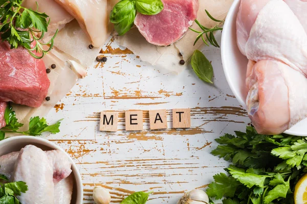 Auswahl verschiedener Fleischstücke — Stockfoto