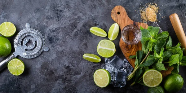 Mojito kokteyl ve malzemeler
