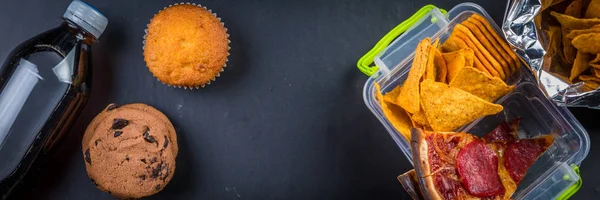 Pranzo scolastico malsano — Foto Stock