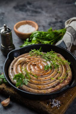 Barbekü sosis dökme demir Pan