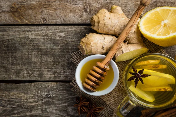 Limonlu ve ballı zencefilli çay