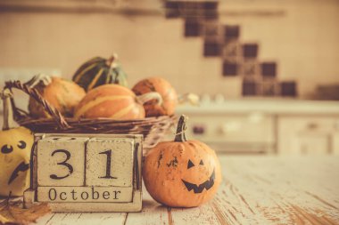 Cadılar Bayramı kavramı - kabaklar ve dekorasyon