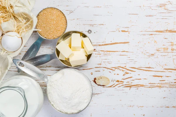 Ingredientes para hornear en tazas — Foto de Stock