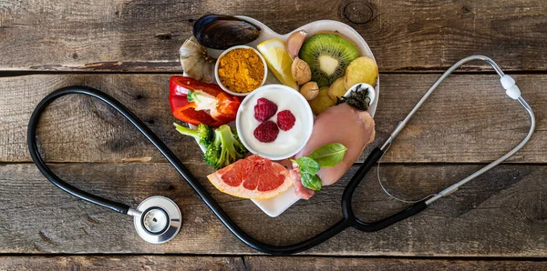 Seleção de alimentos para impulsionar o sistema imunológico saudável, rico em vitaminas e antioxidantes — Fotografia de Stock