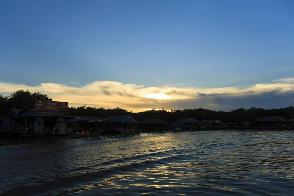 Lac Tonle au Cambodge — Photo