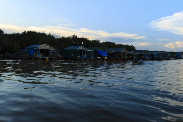 Lac Tonle au Cambodge — Photo