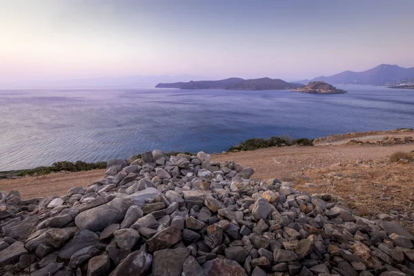 Twilight on the island of Crete with view to Spinalonga on a summer. — Stock Photo, Image