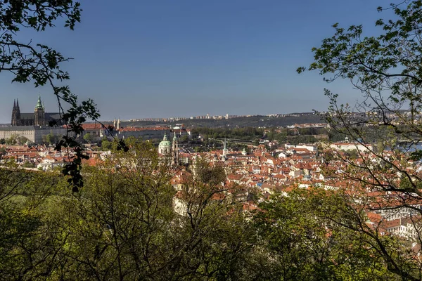 Vista desde la cima del Castillo de Praga . — Foto de Stock