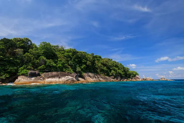 Similan Islands on a sunny day. — Stock Photo, Image