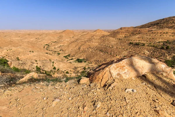 下午的撒哈拉沙漠石景. — 图库照片