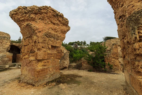 Antiguas ruinas de baños en Tunisia, Cartago — Foto de Stock