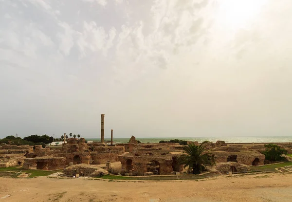 Antiguas ruinas de baños en Tunisia, Cartago — Foto de Stock