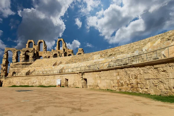 Anfiteatro El Jem en Túnez . —  Fotos de Stock