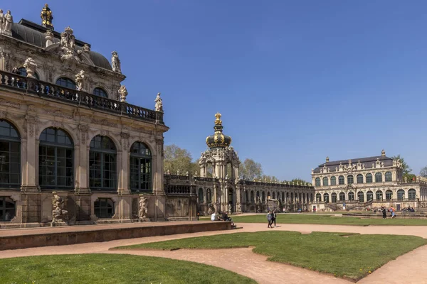 Zwinger paleis in Dresden. — Stockfoto