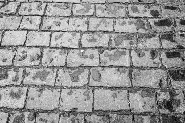 Asfalt yolun en üst manzarası. Granit desenli eski asfalt.. — Stok fotoğraf
