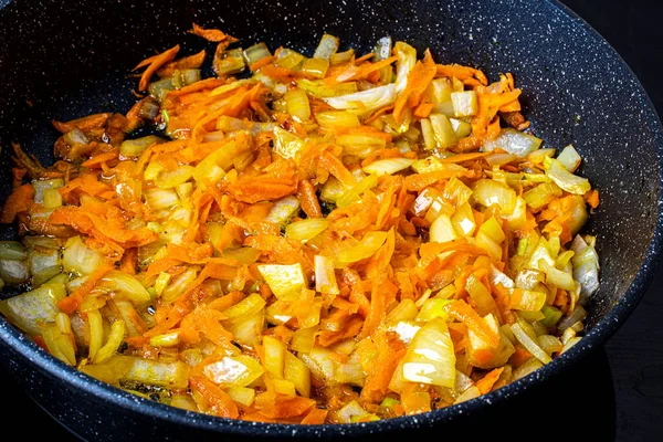 Stewed Vegetables Pan Cooking Process Vegan Food Fried Onions Carrots — Stock Photo, Image