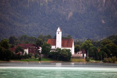 Almanya Forggensee gölde şaşırtıcı manzaraları
