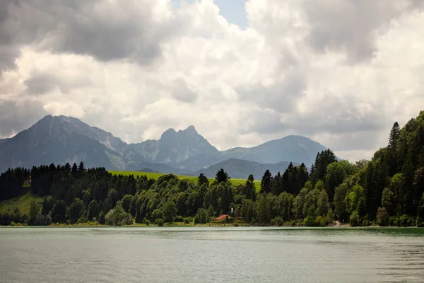 Traumhafte Ausblicke vom Forggensee in Deutschland — Stockfoto