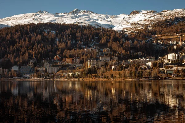 Muhteşem dağ manzarası St. Moritz, İsviçre — Stok fotoğraf