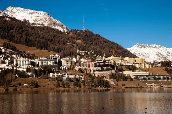 Increíble paisaje de montaña de St. Moritz, Suiza — Foto de Stock