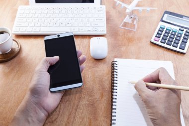 adam defter kalem ve kullanım smartphone ile yazma