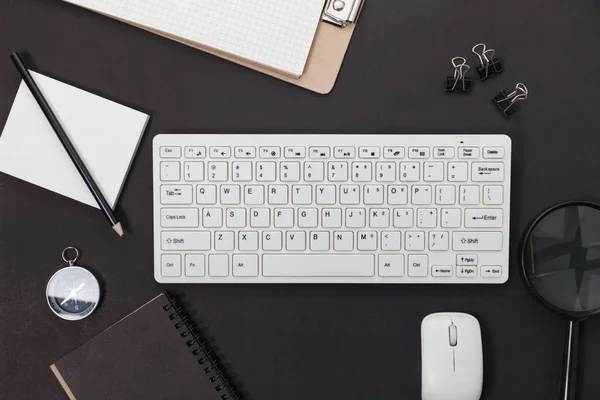 Office desk table of Business Workplace and business objects — Stock fotografie