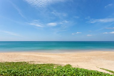 Mai khao beach Phuket kapalı doğal tropikal andaman deniz manzarası