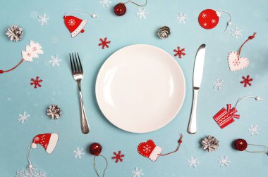 Kış Festival tablo ayarını çatal ve Noel Dekorasy