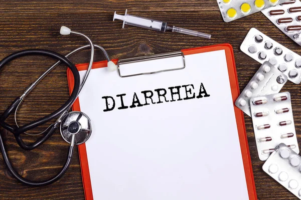 Palavra de diarreia escrito na pasta médica com estetoscópio, sírio — Fotografia de Stock