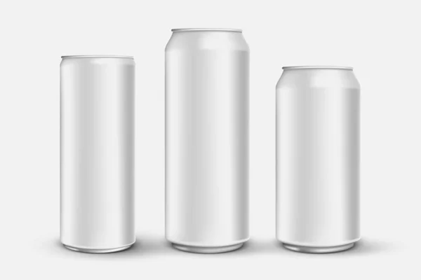 Set van 3d realistische aluminium blikken geïsoleerd op witte achtergrond, bier metalen blikken mock-ups — Stockvector