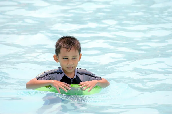 アジアの少年の水着で. — ストック写真