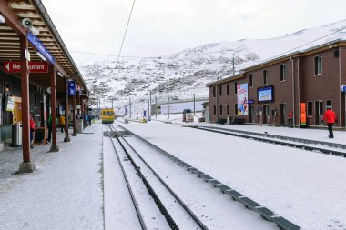 Klein'ın Scheidegg dağ manzaralı demiryolu