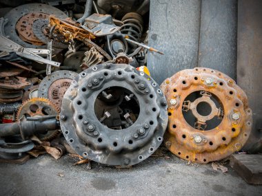 Parçaları eski arabalar kazık 