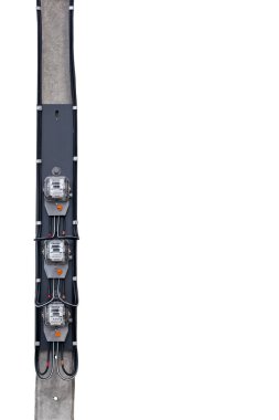 elektrik direkleri üzerinde elektrik sayaçları