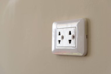 Elektrik fişi soketi