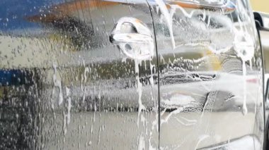 Araba detaylandırma ve valet kavramları.