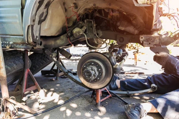 Serviço de reparação automóvel industrial — Fotografia de Stock