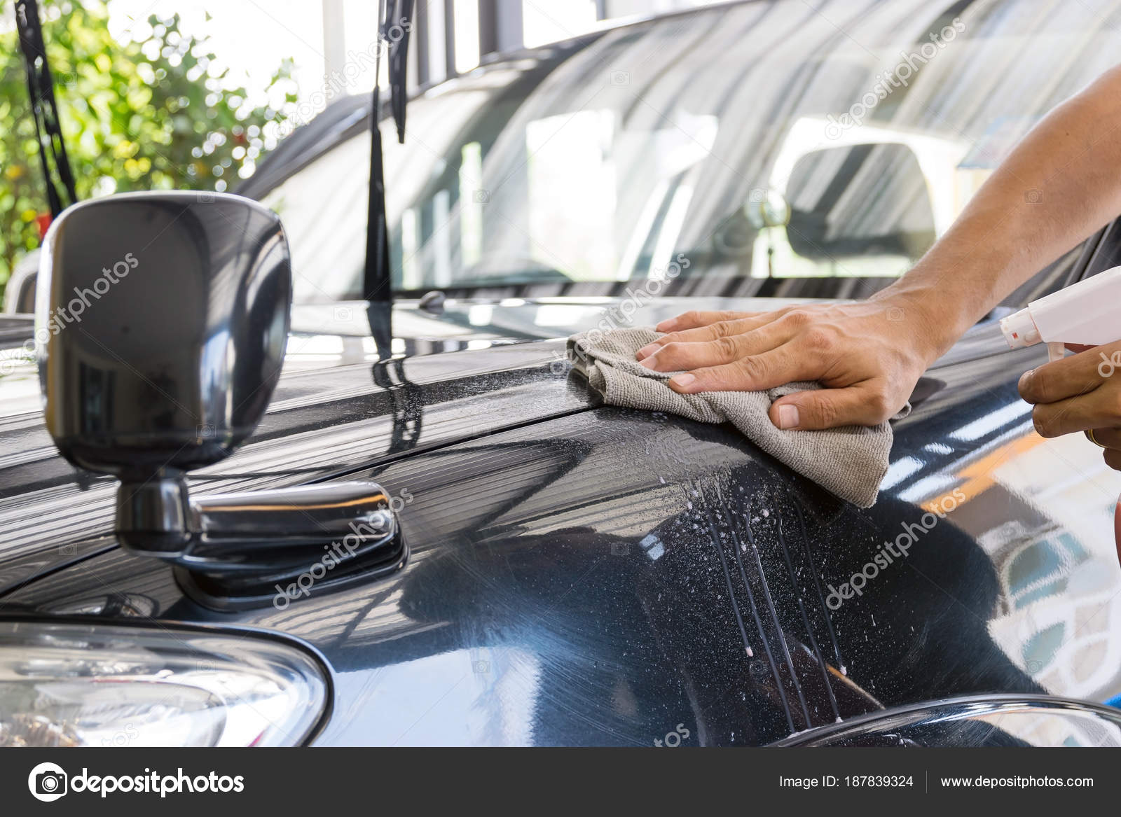 Car care center industry Stock Photo by ©etaphop 187839324