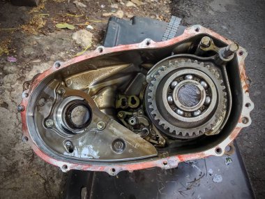 Otomobil yedek parça