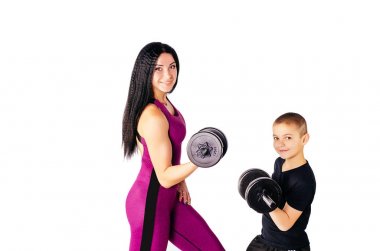 Aile spor, anne ve oğlu, oynarken spor, sağlıklı yaşam tarzı