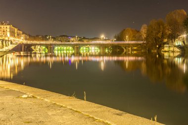 Köprü, turin Panoraması gün batımında