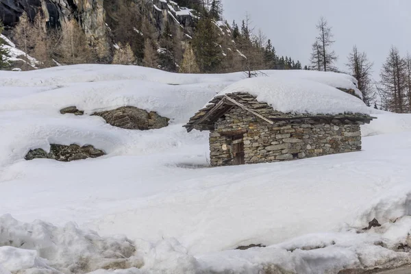 Maison Montagne Dans Neige — Photo