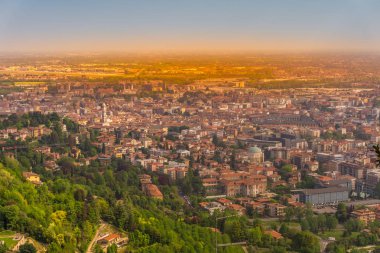 bergamo Panoraması gün batımında