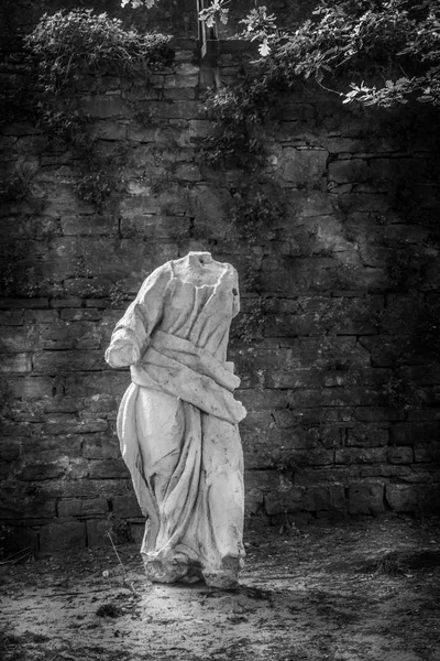 Statue Noir Blanc Bergame — Photo