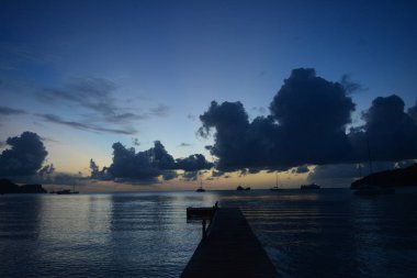 Günbatımı ve İskelesi