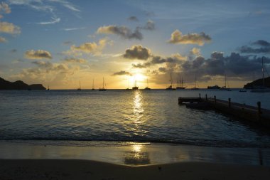 Sunset horizon ve gemi