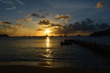 Bay güzel gün batımı