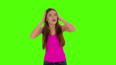 Chromakey görüntüleri Teenage Kız tutun eller baş, izole üzerinde arka plan kavramı üzgün genç güzel kadın, sorun endişe umutsuz öğrenci beyaz
