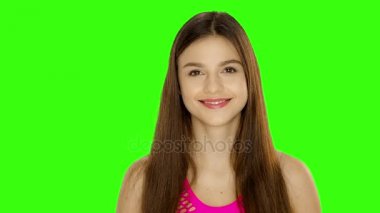 Chromakey görüntüleri güzel genç kız öpücük gönderme