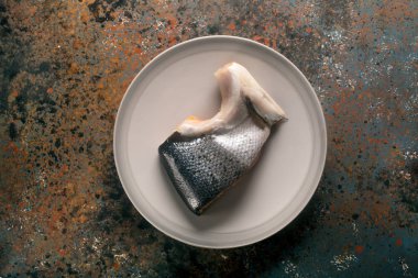 Bilbo'yu plaka üzerinde füme somon